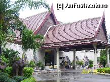 [P02] intrarea in hotel
 » foto by dawar
 - 
<span class="allrVoted glyphicon glyphicon-heart hidden" id="av2804"></span>
<a class="m-l-10 hidden" id="sv2804" onclick="voting_Foto_DelVot(,2804,1046)" role="button">șterge vot <span class="glyphicon glyphicon-remove"></span></a>
<a id="v92804" class=" c-red"  onclick="voting_Foto_SetVot(2804)" role="button"><span class="glyphicon glyphicon-heart-empty"></span> <b>LIKE</b> = Votează poza</a> <img class="hidden"  id="f2804W9" src="/imagini/loader.gif" border="0" /><span class="AjErrMes hidden" id="e2804ErM"></span>