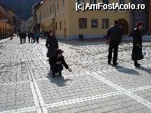 [P14] Porumbei, terase, banci, soare si aer curat... Brasov » foto by turist_calatorescu*
 - 
<span class="allrVoted glyphicon glyphicon-heart hidden" id="av59656"></span>
<a class="m-l-10 hidden" id="sv59656" onclick="voting_Foto_DelVot(,59656,1843)" role="button">șterge vot <span class="glyphicon glyphicon-remove"></span></a>
<a id="v959656" class=" c-red"  onclick="voting_Foto_SetVot(59656)" role="button"><span class="glyphicon glyphicon-heart-empty"></span> <b>LIKE</b> = Votează poza</a> <img class="hidden"  id="f59656W9" src="/imagini/loader.gif" border="0" /><span class="AjErrMes hidden" id="e59656ErM"></span>