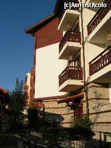 [P19] Vedere spre balconul nostru » foto by ionescunic
 - 
<span class="allrVoted glyphicon glyphicon-heart hidden" id="av269252"></span>
<a class="m-l-10 hidden" id="sv269252" onclick="voting_Foto_DelVot(,269252,2234)" role="button">șterge vot <span class="glyphicon glyphicon-remove"></span></a>
<a id="v9269252" class=" c-red"  onclick="voting_Foto_SetVot(269252)" role="button"><span class="glyphicon glyphicon-heart-empty"></span> <b>LIKE</b> = Votează poza</a> <img class="hidden"  id="f269252W9" src="/imagini/loader.gif" border="0" /><span class="AjErrMes hidden" id="e269252ErM"></span>
