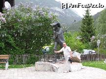 [P15] Profesorul meu de schi. » foto by ghidioneanu
 - 
<span class="allrVoted glyphicon glyphicon-heart hidden" id="av9540"></span>
<a class="m-l-10 hidden" id="sv9540" onclick="voting_Foto_DelVot(,9540,2709)" role="button">șterge vot <span class="glyphicon glyphicon-remove"></span></a>
<a id="v99540" class=" c-red"  onclick="voting_Foto_SetVot(9540)" role="button"><span class="glyphicon glyphicon-heart-empty"></span> <b>LIKE</b> = Votează poza</a> <img class="hidden"  id="f9540W9" src="/imagini/loader.gif" border="0" /><span class="AjErrMes hidden" id="e9540ErM"></span>