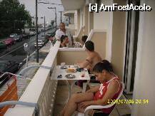 [P3x] vaso-balcon » foto by rares07*
 - 
<span class="allrVoted glyphicon glyphicon-heart hidden" id="av11102"></span>
<a class="m-l-10 hidden" id="sv11102" onclick="voting_Foto_DelVot(,11102,2772)" role="button">șterge vot <span class="glyphicon glyphicon-remove"></span></a>
<a id="v911102" class=" c-red"  onclick="voting_Foto_SetVot(11102)" role="button"><span class="glyphicon glyphicon-heart-empty"></span> <b>LIKE</b> = Votează poza</a> <img class="hidden"  id="f11102W9" src="/imagini/loader.gif" border="0" /><span class="AjErrMes hidden" id="e11102ErM"></span>