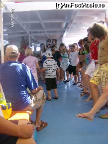 [P04] Distractia din Excursia cu vaporul de la Skiathos » foto by mykynuica
 - 
<span class="allrVoted glyphicon glyphicon-heart hidden" id="av25034"></span>
<a class="m-l-10 hidden" id="sv25034" onclick="voting_Foto_DelVot(,25034,2834)" role="button">șterge vot <span class="glyphicon glyphicon-remove"></span></a>
<a id="v925034" class=" c-red"  onclick="voting_Foto_SetVot(25034)" role="button"><span class="glyphicon glyphicon-heart-empty"></span> <b>LIKE</b> = Votează poza</a> <img class="hidden"  id="f25034W9" src="/imagini/loader.gif" border="0" /><span class="AjErrMes hidden" id="e25034ErM"></span>