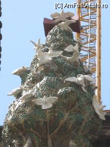 [P05] La Sagrada Familia - pomul cu porumbei de pe fatada Nasterii » foto by cgeea
 - 
<span class="allrVoted glyphicon glyphicon-heart hidden" id="av11251"></span>
<a class="m-l-10 hidden" id="sv11251" onclick="voting_Foto_DelVot(,11251,2838)" role="button">șterge vot <span class="glyphicon glyphicon-remove"></span></a>
<a id="v911251" class=" c-red"  onclick="voting_Foto_SetVot(11251)" role="button"><span class="glyphicon glyphicon-heart-empty"></span> <b>LIKE</b> = Votează poza</a> <img class="hidden"  id="f11251W9" src="/imagini/loader.gif" border="0" /><span class="AjErrMes hidden" id="e11251ErM"></span>