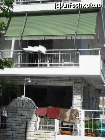 [P01] La et 1, pe colt, unde sunt pernele pe balcon, am stat noi. Tocmai faceau curat, dupa ce am eliberat camera. » foto by eliluise
 - 
<span class="allrVoted glyphicon glyphicon-heart hidden" id="av108977"></span>
<a class="m-l-10 hidden" id="sv108977" onclick="voting_Foto_DelVot(,108977,3156)" role="button">șterge vot <span class="glyphicon glyphicon-remove"></span></a>
<a id="v9108977" class=" c-red"  onclick="voting_Foto_SetVot(108977)" role="button"><span class="glyphicon glyphicon-heart-empty"></span> <b>LIKE</b> = Votează poza</a> <img class="hidden"  id="f108977W9" src="/imagini/loader.gif" border="0" /><span class="AjErrMes hidden" id="e108977ErM"></span>