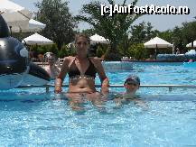 [P03] Piscina copiilor(in fata)si piscina adultilor (in spate). In dreapta sus de vede jacuzzi-ul! » foto by Andreea T
 - 
<span class="allrVoted glyphicon glyphicon-heart hidden" id="av95509"></span>
<a class="m-l-10 hidden" id="sv95509" onclick="voting_Foto_DelVot(,95509,3301)" role="button">șterge vot <span class="glyphicon glyphicon-remove"></span></a>
<a id="v995509" class=" c-red"  onclick="voting_Foto_SetVot(95509)" role="button"><span class="glyphicon glyphicon-heart-empty"></span> <b>LIKE</b> = Votează poza</a> <img class="hidden"  id="f95509W9" src="/imagini/loader.gif" border="0" /><span class="AjErrMes hidden" id="e95509ErM"></span>
