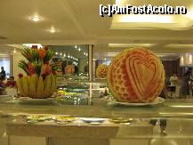 [P06] Ornamentele si curatenia ireprosabila din interiorul (dar si exteriorul)restaurantului si al hotelului sunt de departe punctul forte al acestui hotel. » foto by Andreea T
 - 
<span class="allrVoted glyphicon glyphicon-heart hidden" id="av95517"></span>
<a class="m-l-10 hidden" id="sv95517" onclick="voting_Foto_DelVot(,95517,3301)" role="button">șterge vot <span class="glyphicon glyphicon-remove"></span></a>
<a id="v995517" class=" c-red"  onclick="voting_Foto_SetVot(95517)" role="button"><span class="glyphicon glyphicon-heart-empty"></span> <b>LIKE</b> = Votează poza</a> <img class="hidden"  id="f95517W9" src="/imagini/loader.gif" border="0" /><span class="AjErrMes hidden" id="e95517ErM"></span>