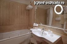 [P10] Baia apartamentului » foto by pepsi70ro
 - 
<span class="allrVoted glyphicon glyphicon-heart hidden" id="av22718"></span>
<a class="m-l-10 hidden" id="sv22718" onclick="voting_Foto_DelVot(,22718,3611)" role="button">șterge vot <span class="glyphicon glyphicon-remove"></span></a>
<a id="v922718" class=" c-red"  onclick="voting_Foto_SetVot(22718)" role="button"><span class="glyphicon glyphicon-heart-empty"></span> <b>LIKE</b> = Votează poza</a> <img class="hidden"  id="f22718W9" src="/imagini/loader.gif" border="0" /><span class="AjErrMes hidden" id="e22718ErM"></span>