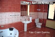 [P06] Apartament prezidential - baia, la etajul 1 » foto by cristinadumitru*
 - 
<span class="allrVoted glyphicon glyphicon-heart hidden" id="av23114"></span>
<a class="m-l-10 hidden" id="sv23114" onclick="voting_Foto_DelVot(,23114,3631)" role="button">șterge vot <span class="glyphicon glyphicon-remove"></span></a>
<a id="v923114" class=" c-red"  onclick="voting_Foto_SetVot(23114)" role="button"><span class="glyphicon glyphicon-heart-empty"></span> <b>LIKE</b> = Votează poza</a> <img class="hidden"  id="f23114W9" src="/imagini/loader.gif" border="0" /><span class="AjErrMes hidden" id="e23114ErM"></span>