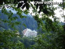 [P17] ...si Hotelul Tusnad, surprins printre verdele padurii de august... » foto by ileanaxperta*
 - 
<span class="allrVoted glyphicon glyphicon-heart hidden" id="av26744"></span>
<a class="m-l-10 hidden" id="sv26744" onclick="voting_Foto_DelVot(,26744,3844)" role="button">șterge vot <span class="glyphicon glyphicon-remove"></span></a>
<a id="v926744" class=" c-red"  onclick="voting_Foto_SetVot(26744)" role="button"><span class="glyphicon glyphicon-heart-empty"></span> <b>LIKE</b> = Votează poza</a> <img class="hidden"  id="f26744W9" src="/imagini/loader.gif" border="0" /><span class="AjErrMes hidden" id="e26744ErM"></span>
