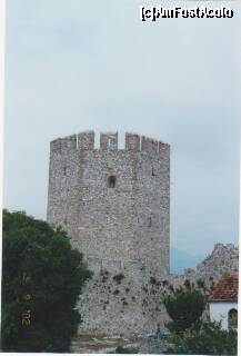 [P17] Turnul castelului din Platamonas, in apropiere de Paralia. » foto by presario
 - 
<span class="allrVoted glyphicon glyphicon-heart hidden" id="av136274"></span>
<a class="m-l-10 hidden" id="sv136274" onclick="voting_Foto_DelVot(,136274,4299)" role="button">șterge vot <span class="glyphicon glyphicon-remove"></span></a>
<a id="v9136274" class=" c-red"  onclick="voting_Foto_SetVot(136274)" role="button"><span class="glyphicon glyphicon-heart-empty"></span> <b>LIKE</b> = Votează poza</a> <img class="hidden"  id="f136274W9" src="/imagini/loader.gif" border="0" /><span class="AjErrMes hidden" id="e136274ErM"></span>