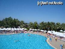 [P26] dimineata la piscine,foto facuta de pe terasa restaurantului unde luam micul dejun. » foto by sens
 - 
<span class="allrVoted glyphicon glyphicon-heart hidden" id="av224464"></span>
<a class="m-l-10 hidden" id="sv224464" onclick="voting_Foto_DelVot(,224464,1)" role="button">șterge vot <span class="glyphicon glyphicon-remove"></span></a>
<a id="v9224464" class=" c-red"  onclick="voting_Foto_SetVot(224464)" role="button"><span class="glyphicon glyphicon-heart-empty"></span> <b>LIKE</b> = Votează poza</a> <img class="hidden"  id="f224464W9" src="/imagini/loader.gif" border="0" /><span class="AjErrMes hidden" id="e224464ErM"></span>