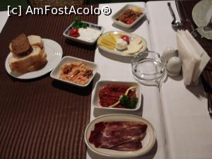 [P42] Delphin Deluxe Resort Alanya - aperitive la restaurantul turcesc » foto by nicole33
 - 
<span class="allrVoted glyphicon glyphicon-heart hidden" id="av820408"></span>
<a class="m-l-10 hidden" id="sv820408" onclick="voting_Foto_DelVot(,820408,1)" role="button">șterge vot <span class="glyphicon glyphicon-remove"></span></a>
<a id="v9820408" class=" c-red"  onclick="voting_Foto_SetVot(820408)" role="button"><span class="glyphicon glyphicon-heart-empty"></span> <b>LIKE</b> = Votează poza</a> <img class="hidden"  id="f820408W9" src="/imagini/loader.gif" border="0" /><span class="AjErrMes hidden" id="e820408ErM"></span>