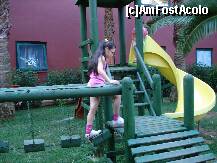 [P26] Spatiu de joaca in fata piscinei pentru copii. » foto by lucsim
 - 
<span class="allrVoted glyphicon glyphicon-heart hidden" id="av281752"></span>
<a class="m-l-10 hidden" id="sv281752" onclick="voting_Foto_DelVot(,281752,1)" role="button">șterge vot <span class="glyphicon glyphicon-remove"></span></a>
<a id="v9281752" class=" c-red"  onclick="voting_Foto_SetVot(281752)" role="button"><span class="glyphicon glyphicon-heart-empty"></span> <b>LIKE</b> = Votează poza</a> <img class="hidden"  id="f281752W9" src="/imagini/loader.gif" border="0" /><span class="AjErrMes hidden" id="e281752ErM"></span>