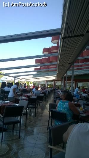[P24] Partea exterioara a restaurantului principal » foto by calincheita
 - 
<span class="allrVoted glyphicon glyphicon-heart hidden" id="av766914"></span>
<a class="m-l-10 hidden" id="sv766914" onclick="voting_Foto_DelVot(,766914,1)" role="button">șterge vot <span class="glyphicon glyphicon-remove"></span></a>
<a id="v9766914" class=" c-red"  onclick="voting_Foto_SetVot(766914)" role="button"><span class="glyphicon glyphicon-heart-empty"></span> <b>LIKE</b> = Votează poza</a> <img class="hidden"  id="f766914W9" src="/imagini/loader.gif" border="0" /><span class="AjErrMes hidden" id="e766914ErM"></span>