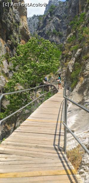 [P24] Drumul ce strabate Sapadere Canyon. » foto by VasiuM
 - 
<span class="allrVoted glyphicon glyphicon-heart hidden" id="av1262864"></span>
<a class="m-l-10 hidden" id="sv1262864" onclick="voting_Foto_DelVot(,1262864,1)" role="button">șterge vot <span class="glyphicon glyphicon-remove"></span></a>
<a id="v91262864" class=" c-red"  onclick="voting_Foto_SetVot(1262864)" role="button"><span class="glyphicon glyphicon-heart-empty"></span> <b>LIKE</b> = Votează poza</a> <img class="hidden"  id="f1262864W9" src="/imagini/loader.gif" border="0" /><span class="AjErrMes hidden" id="e1262864ErM"></span>
