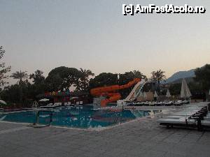 [P04] Toboganele cu apa de la piscina cladirii principale » foto by SandraDNC
 - 
<span class="allrVoted glyphicon glyphicon-heart hidden" id="av450092"></span>
<a class="m-l-10 hidden" id="sv450092" onclick="voting_Foto_DelVot(,450092,101)" role="button">șterge vot <span class="glyphicon glyphicon-remove"></span></a>
<a id="v9450092" class=" c-red"  onclick="voting_Foto_SetVot(450092)" role="button"><span class="glyphicon glyphicon-heart-empty"></span> <b>LIKE</b> = Votează poza</a> <img class="hidden"  id="f450092W9" src="/imagini/loader.gif" border="0" /><span class="AjErrMes hidden" id="e450092ErM"></span>