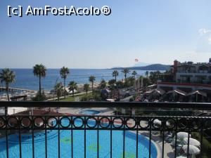 [P15] Din balconul camerei de la început de vacanța.  » foto by elviramvio
 - 
<span class="allrVoted glyphicon glyphicon-heart hidden" id="av1030272"></span>
<a class="m-l-10 hidden" id="sv1030272" onclick="voting_Foto_DelVot(,1030272,101)" role="button">șterge vot <span class="glyphicon glyphicon-remove"></span></a>
<a id="v91030272" class=" c-red"  onclick="voting_Foto_SetVot(1030272)" role="button"><span class="glyphicon glyphicon-heart-empty"></span> <b>LIKE</b> = Votează poza</a> <img class="hidden"  id="f1030272W9" src="/imagini/loader.gif" border="0" /><span class="AjErrMes hidden" id="e1030272ErM"></span>