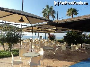 [P02] Terasa barului de langa piscina principala.  » foto by amelia
 - 
<span class="allrVoted glyphicon glyphicon-heart hidden" id="av514284"></span>
<a class="m-l-10 hidden" id="sv514284" onclick="voting_Foto_DelVot(,514284,101)" role="button">șterge vot <span class="glyphicon glyphicon-remove"></span></a>
<a id="v9514284" class=" c-red"  onclick="voting_Foto_SetVot(514284)" role="button"><span class="glyphicon glyphicon-heart-empty"></span> <b>LIKE</b> = Votează poza</a> <img class="hidden"  id="f514284W9" src="/imagini/loader.gif" border="0" /><span class="AjErrMes hidden" id="e514284ErM"></span>