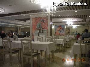 [P08] Restaurantul hotelului aproape de inchidere » foto by artemisa24
 - 
<span class="allrVoted glyphicon glyphicon-heart hidden" id="av399461"></span>
<a class="m-l-10 hidden" id="sv399461" onclick="voting_Foto_DelVot(,399461,110)" role="button">șterge vot <span class="glyphicon glyphicon-remove"></span></a>
<a id="v9399461" class=" c-red"  onclick="voting_Foto_SetVot(399461)" role="button"><span class="glyphicon glyphicon-heart-empty"></span> <b>LIKE</b> = Votează poza</a> <img class="hidden"  id="f399461W9" src="/imagini/loader.gif" border="0" /><span class="AjErrMes hidden" id="e399461ErM"></span>