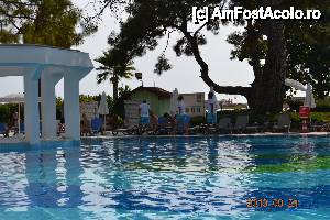 [P04] Piscina principala » foto by Kyandra
 - 
<span class="allrVoted glyphicon glyphicon-heart hidden" id="av474076"></span>
<a class="m-l-10 hidden" id="sv474076" onclick="voting_Foto_DelVot(,474076,110)" role="button">șterge vot <span class="glyphicon glyphicon-remove"></span></a>
<a id="v9474076" class=" c-red"  onclick="voting_Foto_SetVot(474076)" role="button"><span class="glyphicon glyphicon-heart-empty"></span> <b>LIKE</b> = Votează poza</a> <img class="hidden"  id="f474076W9" src="/imagini/loader.gif" border="0" /><span class="AjErrMes hidden" id="e474076ErM"></span>