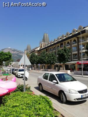 [P08] Strada comerciala din Goynuc, in mijlocul zilei » foto by c_marika22
 - 
<span class="allrVoted glyphicon glyphicon-heart hidden" id="av975900"></span>
<a class="m-l-10 hidden" id="sv975900" onclick="voting_Foto_DelVot(,975900,120)" role="button">șterge vot <span class="glyphicon glyphicon-remove"></span></a>
<a id="v9975900" class=" c-red"  onclick="voting_Foto_SetVot(975900)" role="button"><span class="glyphicon glyphicon-heart-empty"></span> <b>LIKE</b> = Votează poza</a> <img class="hidden"  id="f975900W9" src="/imagini/loader.gif" border="0" /><span class="AjErrMes hidden" id="e975900ErM"></span>