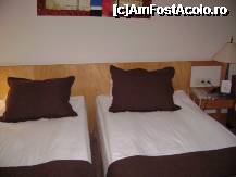 [P02] camera de hotel » foto by Adrianne
 - 
<span class="allrVoted glyphicon glyphicon-heart hidden" id="av191871"></span>
<a class="m-l-10 hidden" id="sv191871" onclick="voting_Foto_DelVot(,191871,124)" role="button">șterge vot <span class="glyphicon glyphicon-remove"></span></a>
<a id="v9191871" class=" c-red"  onclick="voting_Foto_SetVot(191871)" role="button"><span class="glyphicon glyphicon-heart-empty"></span> <b>LIKE</b> = Votează poza</a> <img class="hidden"  id="f191871W9" src="/imagini/loader.gif" border="0" /><span class="AjErrMes hidden" id="e191871ErM"></span>