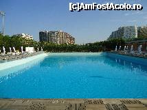 [P09] una din piscine » foto by lalely
 - 
<span class="allrVoted glyphicon glyphicon-heart hidden" id="av230068"></span>
<a class="m-l-10 hidden" id="sv230068" onclick="voting_Foto_DelVot(,230068,14)" role="button">șterge vot <span class="glyphicon glyphicon-remove"></span></a>
<a id="v9230068" class=" c-red"  onclick="voting_Foto_SetVot(230068)" role="button"><span class="glyphicon glyphicon-heart-empty"></span> <b>LIKE</b> = Votează poza</a> <img class="hidden"  id="f230068W9" src="/imagini/loader.gif" border="0" /><span class="AjErrMes hidden" id="e230068ErM"></span>