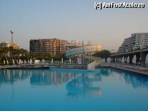 [P17] Hotelul si piscina.  » foto by kiki
 - 
<span class="allrVoted glyphicon glyphicon-heart hidden" id="av376335"></span>
<a class="m-l-10 hidden" id="sv376335" onclick="voting_Foto_DelVot(,376335,14)" role="button">șterge vot <span class="glyphicon glyphicon-remove"></span></a>
<a id="v9376335" class=" c-red"  onclick="voting_Foto_SetVot(376335)" role="button"><span class="glyphicon glyphicon-heart-empty"></span> <b>LIKE</b> = Votează poza</a> <img class="hidden"  id="f376335W9" src="/imagini/loader.gif" border="0" /><span class="AjErrMes hidden" id="e376335ErM"></span>
