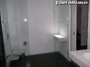 [P05] Cabina wc din baia mare » foto by angi16
 - 
<span class="allrVoted glyphicon glyphicon-heart hidden" id="av366634"></span>
<a class="m-l-10 hidden" id="sv366634" onclick="voting_Foto_DelVot(,366634,14)" role="button">șterge vot <span class="glyphicon glyphicon-remove"></span></a>
<a id="v9366634" class=" c-red"  onclick="voting_Foto_SetVot(366634)" role="button"><span class="glyphicon glyphicon-heart-empty"></span> <b>LIKE</b> = Votează poza</a> <img class="hidden"  id="f366634W9" src="/imagini/loader.gif" border="0" /><span class="AjErrMes hidden" id="e366634ErM"></span>