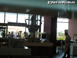 [P05] Restaurant seara inainte de deschidere » foto by titigeolgau
 - 
<span class="allrVoted glyphicon glyphicon-heart hidden" id="av337194"></span>
<a class="m-l-10 hidden" id="sv337194" onclick="voting_Foto_DelVot(,337194,14)" role="button">șterge vot <span class="glyphicon glyphicon-remove"></span></a>
<a id="v9337194" class=" c-red"  onclick="voting_Foto_SetVot(337194)" role="button"><span class="glyphicon glyphicon-heart-empty"></span> <b>LIKE</b> = Votează poza</a> <img class="hidden"  id="f337194W9" src="/imagini/loader.gif" border="0" /><span class="AjErrMes hidden" id="e337194ErM"></span>