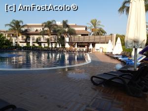 [P13] Piscina mica dintre bungalow-uri » foto by valimi
 - 
<span class="allrVoted glyphicon glyphicon-heart hidden" id="av1117412"></span>
<a class="m-l-10 hidden" id="sv1117412" onclick="voting_Foto_DelVot(,1117412,159)" role="button">șterge vot <span class="glyphicon glyphicon-remove"></span></a>
<a id="v91117412" class=" c-red"  onclick="voting_Foto_SetVot(1117412)" role="button"><span class="glyphicon glyphicon-heart-empty"></span> <b>LIKE</b> = Votează poza</a> <img class="hidden"  id="f1117412W9" src="/imagini/loader.gif" border="0" /><span class="AjErrMes hidden" id="e1117412ErM"></span>