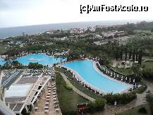 [P08] vedere de su de pe terasa catre zona piscinelor( o parte) » foto by TORA INGRID
 - 
<span class="allrVoted glyphicon glyphicon-heart hidden" id="av198730"></span>
<a class="m-l-10 hidden" id="sv198730" onclick="voting_Foto_DelVot(,198730,170)" role="button">șterge vot <span class="glyphicon glyphicon-remove"></span></a>
<a id="v9198730" class=" c-red"  onclick="voting_Foto_SetVot(198730)" role="button"><span class="glyphicon glyphicon-heart-empty"></span> <b>LIKE</b> = Votează poza</a> <img class="hidden"  id="f198730W9" src="/imagini/loader.gif" border="0" /><span class="AjErrMes hidden" id="e198730ErM"></span>