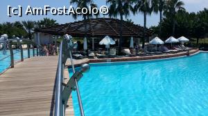 [P03] Barul superdotat de la piscine » foto by niki
 - 
<span class="allrVoted glyphicon glyphicon-heart hidden" id="av977918"></span>
<a class="m-l-10 hidden" id="sv977918" onclick="voting_Foto_DelVot(,977918,170)" role="button">șterge vot <span class="glyphicon glyphicon-remove"></span></a>
<a id="v9977918" class=" c-red"  onclick="voting_Foto_SetVot(977918)" role="button"><span class="glyphicon glyphicon-heart-empty"></span> <b>LIKE</b> = Votează poza</a> <img class="hidden"  id="f977918W9" src="/imagini/loader.gif" border="0" /><span class="AjErrMes hidden" id="e977918ErM"></span>