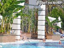 [P40] perdea de apa si jacuzzi - iesirea din piscina spre Pool Bar » foto by CCRRIISSYY
 - 
<span class="allrVoted glyphicon glyphicon-heart hidden" id="av259000"></span>
<a class="m-l-10 hidden" id="sv259000" onclick="voting_Foto_DelVot(,259000,171)" role="button">șterge vot <span class="glyphicon glyphicon-remove"></span></a>
<a id="v9259000" class=" c-red"  onclick="voting_Foto_SetVot(259000)" role="button"><span class="glyphicon glyphicon-heart-empty"></span> <b>LIKE</b> = Votează poza</a> <img class="hidden"  id="f259000W9" src="/imagini/loader.gif" border="0" /><span class="AjErrMes hidden" id="e259000ErM"></span>