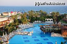 [P01] Piscina si marea ..imagine din camera » foto by kristalina
 - 
<span class="allrVoted glyphicon glyphicon-heart hidden" id="av215171"></span>
<a class="m-l-10 hidden" id="sv215171" onclick="voting_Foto_DelVot(,215171,177)" role="button">șterge vot <span class="glyphicon glyphicon-remove"></span></a>
<a id="v9215171" class=" c-red"  onclick="voting_Foto_SetVot(215171)" role="button"><span class="glyphicon glyphicon-heart-empty"></span> <b>LIKE</b> = Votează poza</a> <img class="hidden"  id="f215171W9" src="/imagini/loader.gif" border="0" /><span class="AjErrMes hidden" id="e215171ErM"></span>
