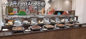 [P24] În restaurantul principal » foto by OviAlex
 - 
<span class="allrVoted glyphicon glyphicon-heart hidden" id="av1376664"></span>
<a class="m-l-10 hidden" id="sv1376664" onclick="voting_Foto_DelVot(,1376664,181)" role="button">șterge vot <span class="glyphicon glyphicon-remove"></span></a>
<a id="v91376664" class=" c-red"  onclick="voting_Foto_SetVot(1376664)" role="button"><span class="glyphicon glyphicon-heart-empty"></span> <b>LIKE</b> = Votează poza</a> <img class="hidden"  id="f1376664W9" src="/imagini/loader.gif" border="0" /><span class="AjErrMes hidden" id="e1376664ErM"></span>