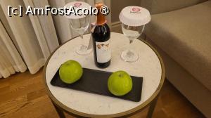 [P13] Cadou de Bun venit - vinul era de producție autohtonă » foto by k-lator
 - 
<span class="allrVoted glyphicon glyphicon-heart hidden" id="av1418098"></span>
<a class="m-l-10 hidden" id="sv1418098" onclick="voting_Foto_DelVot(,1418098,197)" role="button">șterge vot <span class="glyphicon glyphicon-remove"></span></a>
<a id="v91418098" class=" c-red"  onclick="voting_Foto_SetVot(1418098)" role="button"><span class="glyphicon glyphicon-heart-empty"></span> <b>LIKE</b> = Votează poza</a> <img class="hidden"  id="f1418098W9" src="/imagini/loader.gif" border="0" /><span class="AjErrMes hidden" id="e1418098ErM"></span>