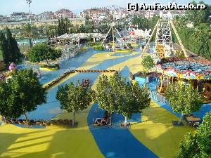 [P03] Luna Park » foto by Istrate
 - 
<span class="allrVoted glyphicon glyphicon-heart hidden" id="av527894"></span>
<a class="m-l-10 hidden" id="sv527894" onclick="voting_Foto_DelVot(,527894,203)" role="button">șterge vot <span class="glyphicon glyphicon-remove"></span></a>
<a id="v9527894" class=" c-red"  onclick="voting_Foto_SetVot(527894)" role="button"><span class="glyphicon glyphicon-heart-empty"></span> <b>LIKE</b> = Votează poza</a> <img class="hidden"  id="f527894W9" src="/imagini/loader.gif" border="0" /><span class="AjErrMes hidden" id="e527894ErM"></span>