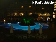 [P60] noaptea la piscină » foto by nicole33
 - 
<span class="allrVoted glyphicon glyphicon-heart hidden" id="av235691"></span>
<a class="m-l-10 hidden" id="sv235691" onclick="voting_Foto_DelVot(,235691,203)" role="button">șterge vot <span class="glyphicon glyphicon-remove"></span></a>
<a id="v9235691" class=" c-red"  onclick="voting_Foto_SetVot(235691)" role="button"><span class="glyphicon glyphicon-heart-empty"></span> <b>LIKE</b> = Votează poza</a> <img class="hidden"  id="f235691W9" src="/imagini/loader.gif" border="0" /><span class="AjErrMes hidden" id="e235691ErM"></span>