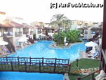 [P17] piscina lake house ziua » foto by raluca sassu
 - 
<span class="allrVoted glyphicon glyphicon-heart hidden" id="av259546"></span>
<a class="m-l-10 hidden" id="sv259546" onclick="voting_Foto_DelVot(,259546,203)" role="button">șterge vot <span class="glyphicon glyphicon-remove"></span></a>
<a id="v9259546" class=" c-red"  onclick="voting_Foto_SetVot(259546)" role="button"><span class="glyphicon glyphicon-heart-empty"></span> <b>LIKE</b> = Votează poza</a> <img class="hidden"  id="f259546W9" src="/imagini/loader.gif" border="0" /><span class="AjErrMes hidden" id="e259546ErM"></span>