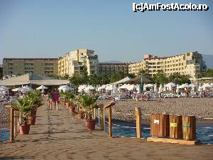 [P10] Hotelul vazut de pe ponton.  » foto by alexpgt
 - 
<span class="allrVoted glyphicon glyphicon-heart hidden" id="av344354"></span>
<a class="m-l-10 hidden" id="sv344354" onclick="voting_Foto_DelVot(,344354,203)" role="button">șterge vot <span class="glyphicon glyphicon-remove"></span></a>
<a id="v9344354" class=" c-red"  onclick="voting_Foto_SetVot(344354)" role="button"><span class="glyphicon glyphicon-heart-empty"></span> <b>LIKE</b> = Votează poza</a> <img class="hidden"  id="f344354W9" src="/imagini/loader.gif" border="0" /><span class="AjErrMes hidden" id="e344354ErM"></span>