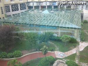 [P25] vedere din lift spre piscina acoperita unde era si jacuzzi » foto by manuta_1969
 - 
<span class="allrVoted glyphicon glyphicon-heart hidden" id="av581713"></span>
<a class="m-l-10 hidden" id="sv581713" onclick="voting_Foto_DelVot(,581713,203)" role="button">șterge vot <span class="glyphicon glyphicon-remove"></span></a>
<a id="v9581713" class=" c-red"  onclick="voting_Foto_SetVot(581713)" role="button"><span class="glyphicon glyphicon-heart-empty"></span> <b>LIKE</b> = Votează poza</a> <img class="hidden"  id="f581713W9" src="/imagini/loader.gif" border="0" /><span class="AjErrMes hidden" id="e581713ErM"></span>