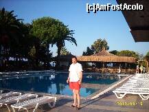 [P06] piscina 1 si barul exterior » foto by danastra
 - 
<span class="allrVoted glyphicon glyphicon-heart hidden" id="av194866"></span>
<a class="m-l-10 hidden" id="sv194866" onclick="voting_Foto_DelVot(,194866,210)" role="button">șterge vot <span class="glyphicon glyphicon-remove"></span></a>
<a id="v9194866" class=" c-red"  onclick="voting_Foto_SetVot(194866)" role="button"><span class="glyphicon glyphicon-heart-empty"></span> <b>LIKE</b> = Votează poza</a> <img class="hidden"  id="f194866W9" src="/imagini/loader.gif" border="0" /><span class="AjErrMes hidden" id="e194866ErM"></span>