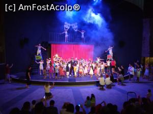 [P03] seara de show la amfiteatru! » foto by felixon
 - 
<span class="allrVoted glyphicon glyphicon-heart hidden" id="av925473"></span>
<a class="m-l-10 hidden" id="sv925473" onclick="voting_Foto_DelVot(,925473,210)" role="button">șterge vot <span class="glyphicon glyphicon-remove"></span></a>
<a id="v9925473" class=" c-red"  onclick="voting_Foto_SetVot(925473)" role="button"><span class="glyphicon glyphicon-heart-empty"></span> <b>LIKE</b> = Votează poza</a> <img class="hidden"  id="f925473W9" src="/imagini/loader.gif" border="0" /><span class="AjErrMes hidden" id="e925473ErM"></span>