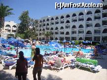 [P11] Piscina hotelului » foto by foxliviu71
 - 
<span class="allrVoted glyphicon glyphicon-heart hidden" id="av253007"></span>
<a class="m-l-10 hidden" id="sv253007" onclick="voting_Foto_DelVot(,253007,214)" role="button">șterge vot <span class="glyphicon glyphicon-remove"></span></a>
<a id="v9253007" class=" c-red"  onclick="voting_Foto_SetVot(253007)" role="button"><span class="glyphicon glyphicon-heart-empty"></span> <b>LIKE</b> = Votează poza</a> <img class="hidden"  id="f253007W9" src="/imagini/loader.gif" border="0" /><span class="AjErrMes hidden" id="e253007ErM"></span>