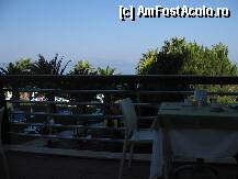 [P06] vedere spre gradina si plaja de pe terasa restaurantului Artemis ,unde se servea mic dejunul si pranzul » foto by eleo
 - 
<span class="allrVoted glyphicon glyphicon-heart hidden" id="av214453"></span>
<a class="m-l-10 hidden" id="sv214453" onclick="voting_Foto_DelVot(,214453,217)" role="button">șterge vot <span class="glyphicon glyphicon-remove"></span></a>
<a id="v9214453" class=" c-red"  onclick="voting_Foto_SetVot(214453)" role="button"><span class="glyphicon glyphicon-heart-empty"></span> <b>LIKE</b> = Votează poza</a> <img class="hidden"  id="f214453W9" src="/imagini/loader.gif" border="0" /><span class="AjErrMes hidden" id="e214453ErM"></span>
