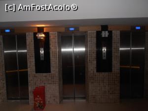 [P12] Ephesia Hotel, lifturile » foto by sunflower
 - 
<span class="allrVoted glyphicon glyphicon-heart hidden" id="av884479"></span>
<a class="m-l-10 hidden" id="sv884479" onclick="voting_Foto_DelVot(,884479,217)" role="button">șterge vot <span class="glyphicon glyphicon-remove"></span></a>
<a id="v9884479" class=" c-red"  onclick="voting_Foto_SetVot(884479)" role="button"><span class="glyphicon glyphicon-heart-empty"></span> <b>LIKE</b> = Votează poza</a> <img class="hidden"  id="f884479W9" src="/imagini/loader.gif" border="0" /><span class="AjErrMes hidden" id="e884479ErM"></span>