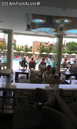 [P17] Ephesia Hotel, parte din bar și deschiderea spre piscină » foto by sunflower
 - 
<span class="allrVoted glyphicon glyphicon-heart hidden" id="av884486"></span>
<a class="m-l-10 hidden" id="sv884486" onclick="voting_Foto_DelVot(,884486,217)" role="button">șterge vot <span class="glyphicon glyphicon-remove"></span></a>
<a id="v9884486" class=" c-red"  onclick="voting_Foto_SetVot(884486)" role="button"><span class="glyphicon glyphicon-heart-empty"></span> <b>LIKE</b> = Votează poza</a> <img class="hidden"  id="f884486W9" src="/imagini/loader.gif" border="0" /><span class="AjErrMes hidden" id="e884486ErM"></span>