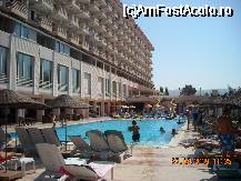 [P30] Piscina in timpul zilei » foto by luc_bv
 - 
<span class="allrVoted glyphicon glyphicon-heart hidden" id="av27710"></span>
<a class="m-l-10 hidden" id="sv27710" onclick="voting_Foto_DelVot(,27710,217)" role="button">șterge vot <span class="glyphicon glyphicon-remove"></span></a>
<a id="v927710" class=" c-red"  onclick="voting_Foto_SetVot(27710)" role="button"><span class="glyphicon glyphicon-heart-empty"></span> <b>LIKE</b> = Votează poza</a> <img class="hidden"  id="f27710W9" src="/imagini/loader.gif" border="0" /><span class="AjErrMes hidden" id="e27710ErM"></span>
