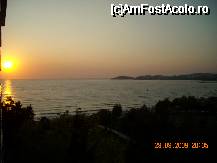 [P34] Apusul vazut din balcon » foto by luc_bv
 - 
<span class="allrVoted glyphicon glyphicon-heart hidden" id="av27714"></span>
<a class="m-l-10 hidden" id="sv27714" onclick="voting_Foto_DelVot(,27714,217)" role="button">șterge vot <span class="glyphicon glyphicon-remove"></span></a>
<a id="v927714" class=" c-red"  onclick="voting_Foto_SetVot(27714)" role="button"><span class="glyphicon glyphicon-heart-empty"></span> <b>LIKE</b> = Votează poza</a> <img class="hidden"  id="f27714W9" src="/imagini/loader.gif" border="0" /><span class="AjErrMes hidden" id="e27714ErM"></span>